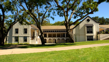 Seabury Hall exterior 06