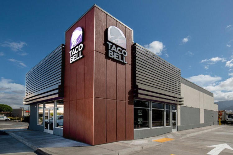 Taco Bell Exterior 2