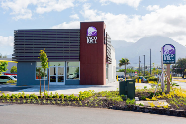 Taco Bell Exterior 4